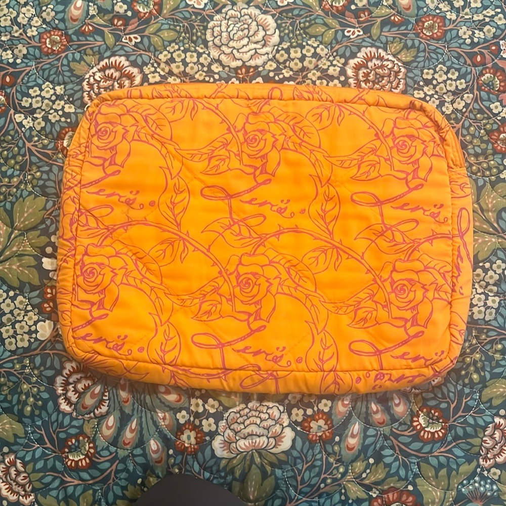 Levi’s soft computer case